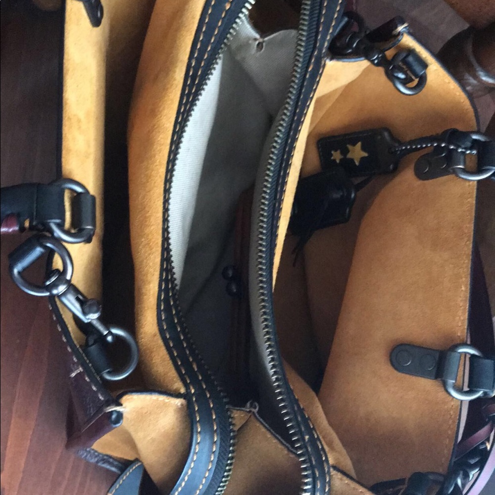 Coach Rogue w/ Whipstitch Handle - Picture 3 of 6